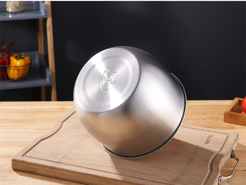 Stainless Steel Mixing Bowl with Lid – Versatile Salad, Stirring & Food Storage Container