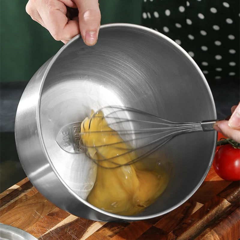 Stainless Steel Mixing Bowl with Lid – Versatile Salad, Stirring & Food Storage Container