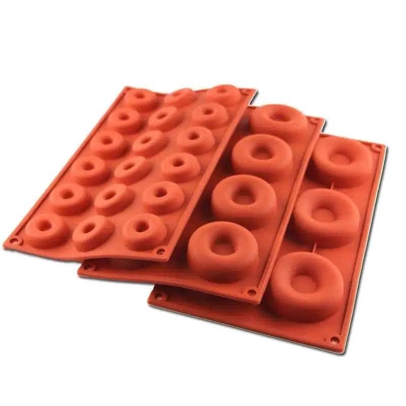 Silicone Donut Mould – 3D Non-Stick Baking Mould for Donuts, Muffins, Cakes and Pastries
