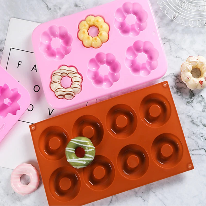 Silicone Donut Mould – 3D Non-Stick Baking Mould for Donuts, Muffins, Cakes and Pastries