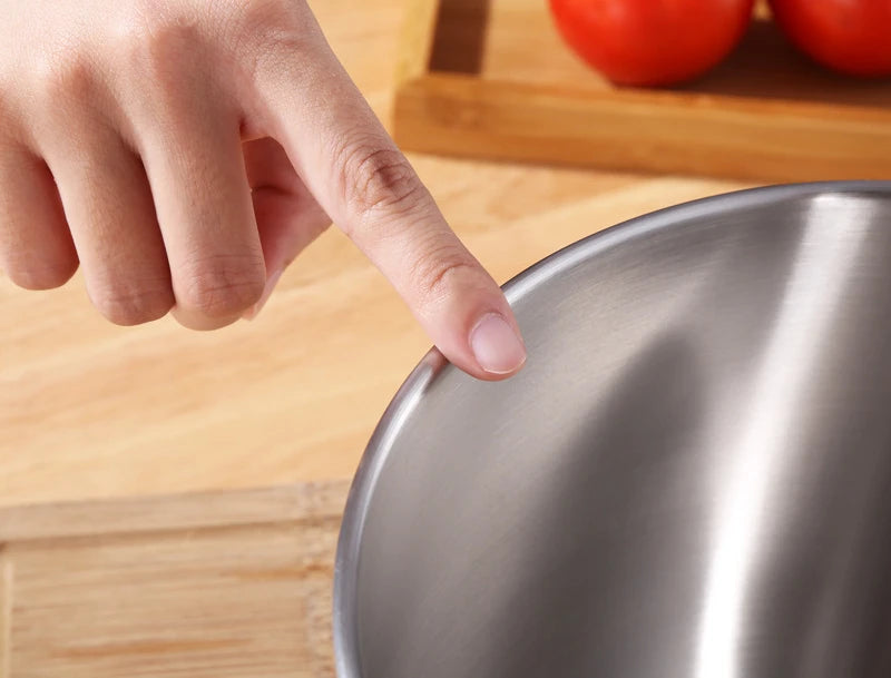 Stainless Steel Mixing Bowl with Lid – Versatile Salad, Stirring & Food Storage Container