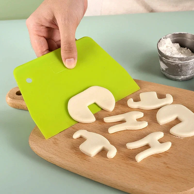 2PCS Plastic Dough Scraper and Pastry Cutter Set – Baking and Cake Decorating Tools