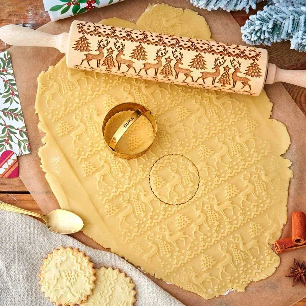 Wooden Embossed Rolling Pin – 35cm Patterned Roller for Cookies, Biscuits & Fondant