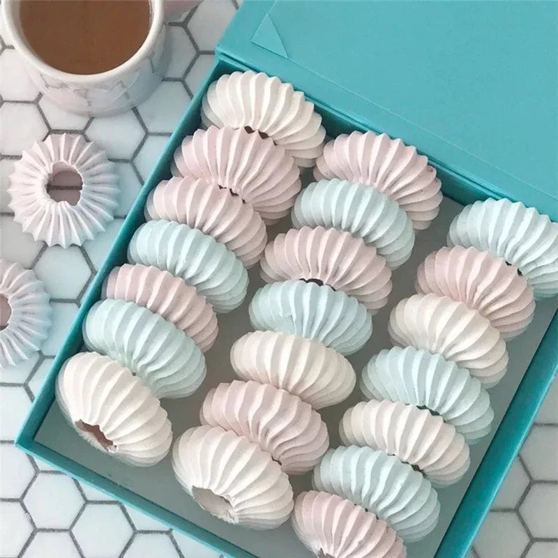 Stainless Steel Icing Nozzles – Cake Decorating Tips for Biscuits, Cookies & Desserts