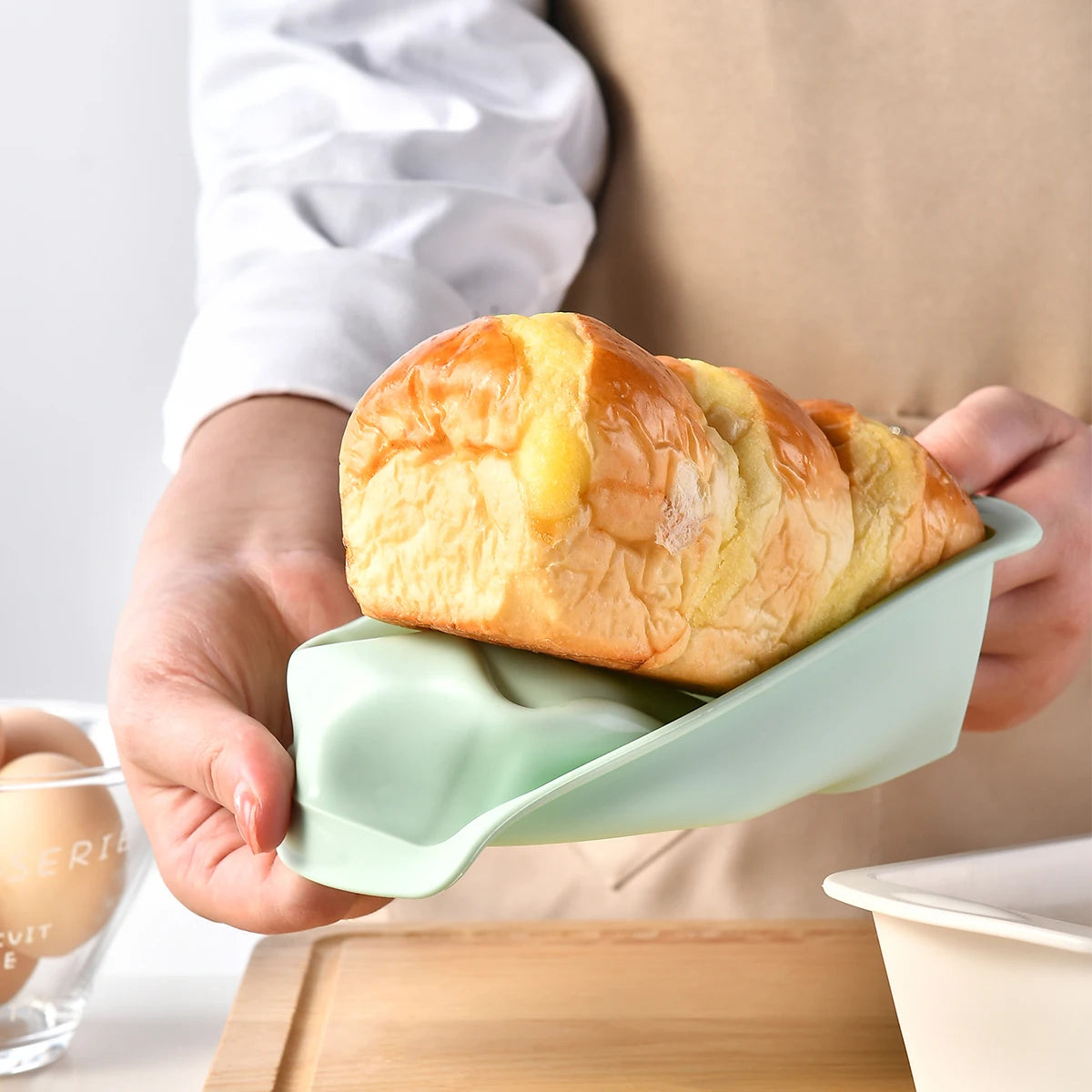 Rectangular Silicone Bread Mould – Non-Stick Loaf Tin for Baking Bread & Cakes
