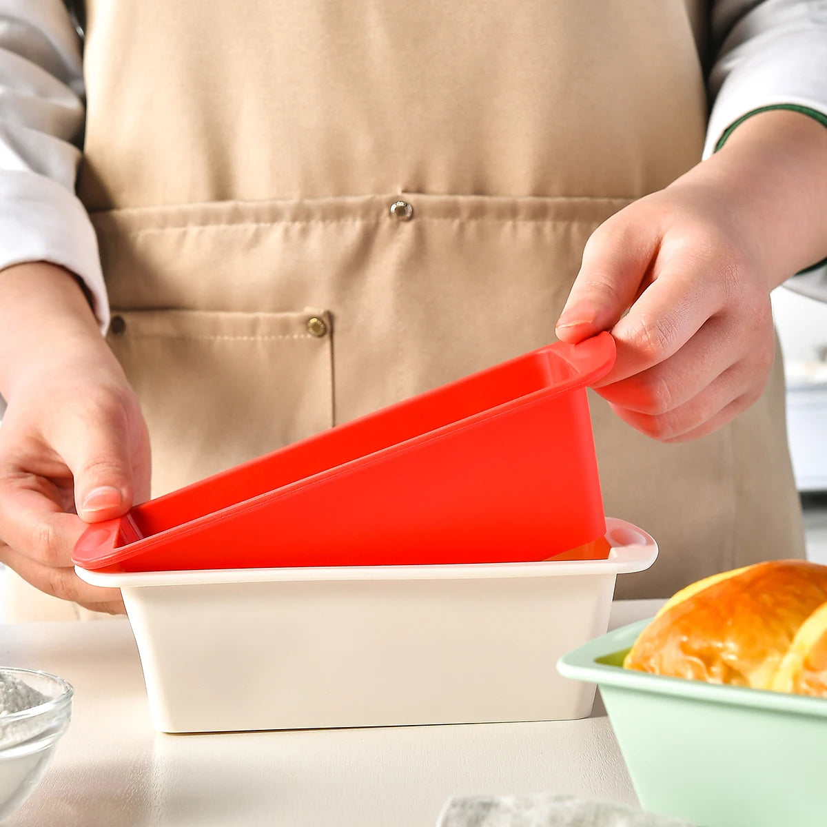 Rectangular Silicone Bread Mould – Non-Stick Loaf Tin for Baking Bread & Cakes