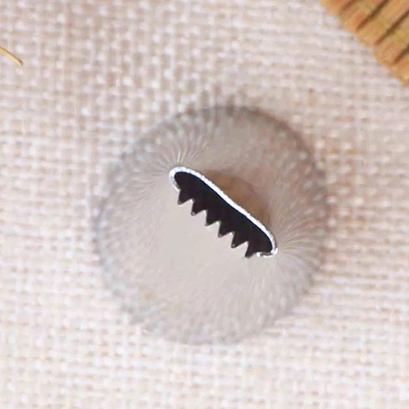 Basket Weave Icing Nozzles – Stainless Steel Piping Tips for Cake & Cupcake Decorating