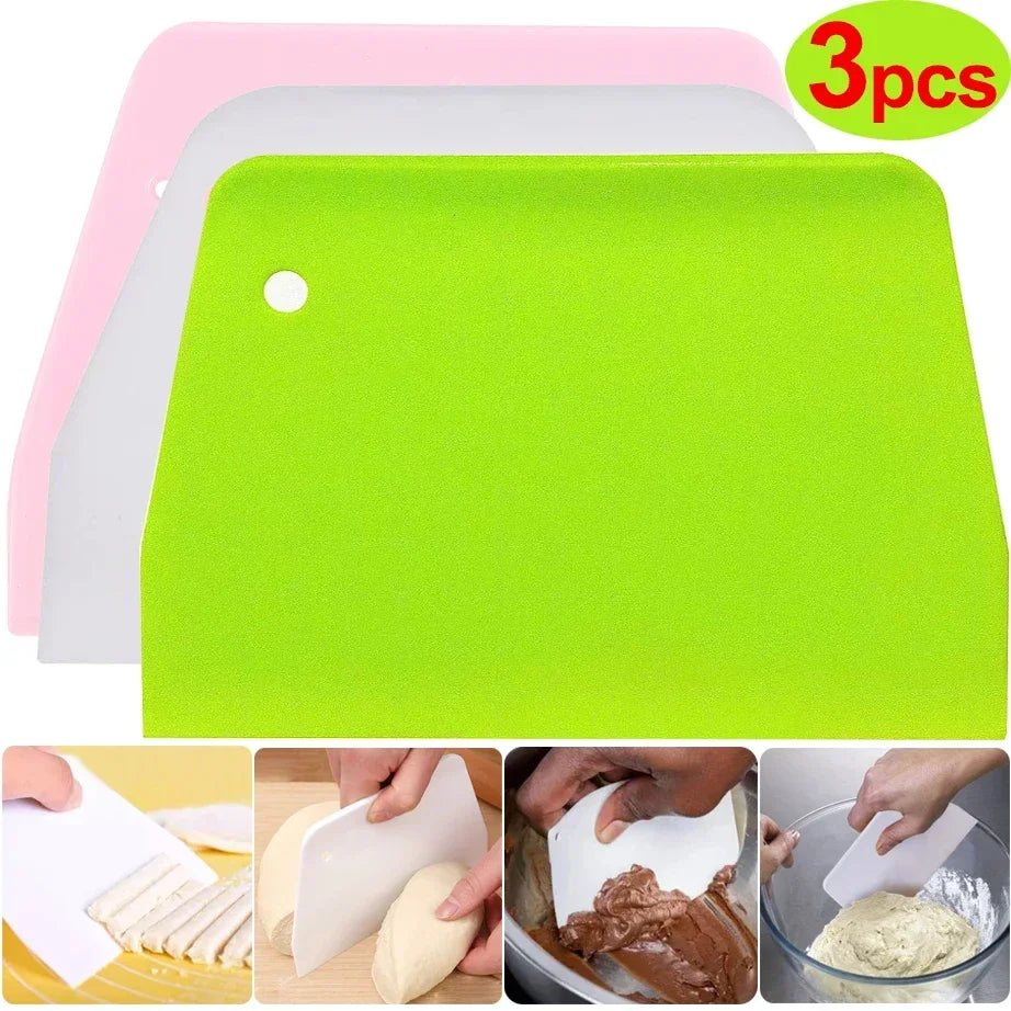 Multipurpose Dough Cutter – Precision Tool for Pastry, Bread & Pizza Dough