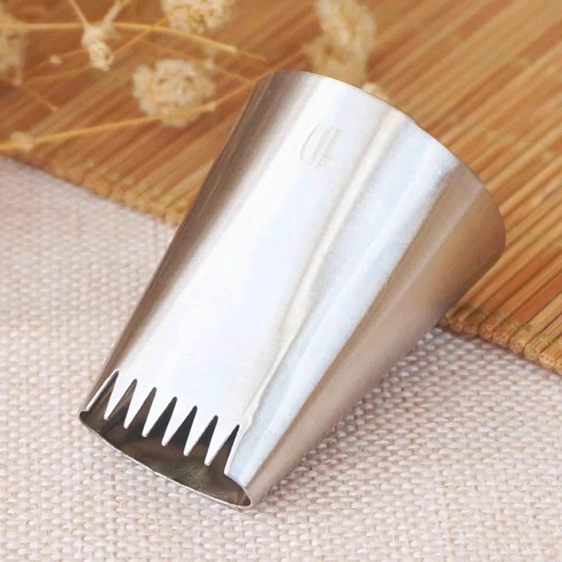 Basket Weave Icing Nozzles – Stainless Steel Piping Tips for Cake & Cupcake Decorating