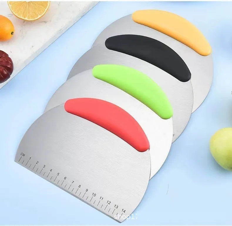 Stainless Steel Flour and Dough Cutter with Scale – Kitchen Scraper for Baking and Cooking