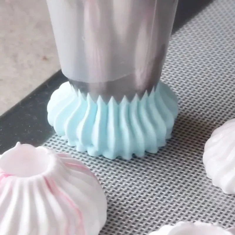 Stainless Steel Icing Nozzles – Cake Decorating Tips for Biscuits, Cookies & Desserts