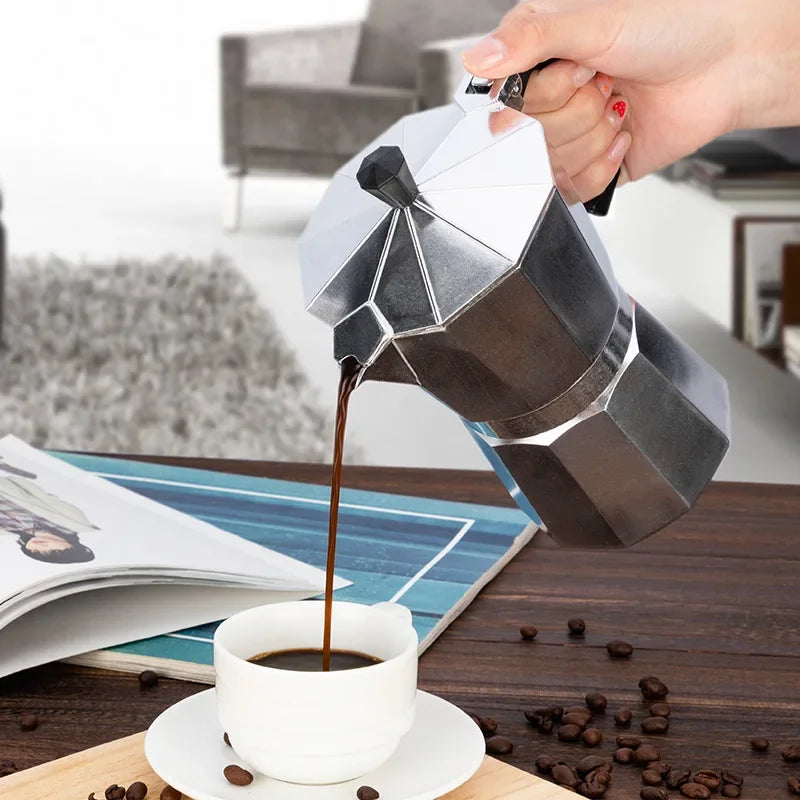 600ml Moka Coffee Pot – Italian-Style Aluminium Espresso Maker for Stove-Top Brewing