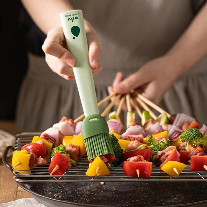 Silicone BBQ Oil Brush – Heat Resistant Basting Brush for Baking, Grilling and Cooking