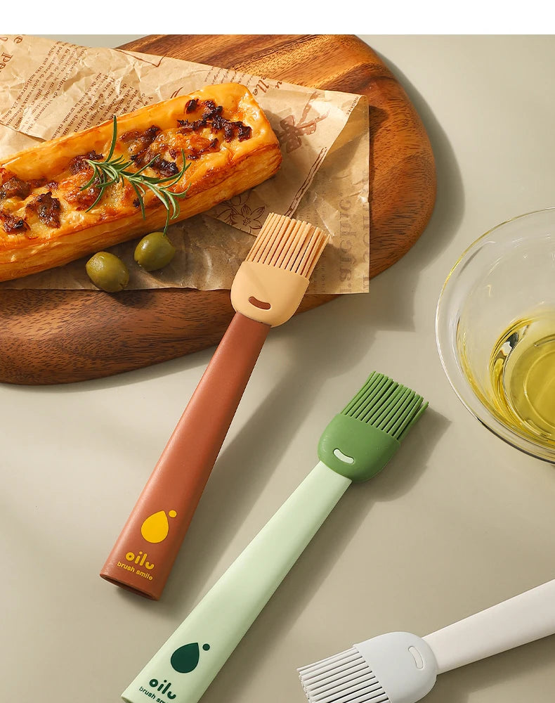 Silicone BBQ Oil Brush – Heat Resistant Basting Brush for Baking, Grilling and Cooking