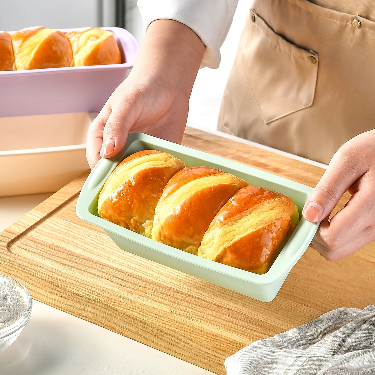 Rectangular Silicone Bread Mould – Non-Stick Loaf Tin for Baking Bread & Cakes