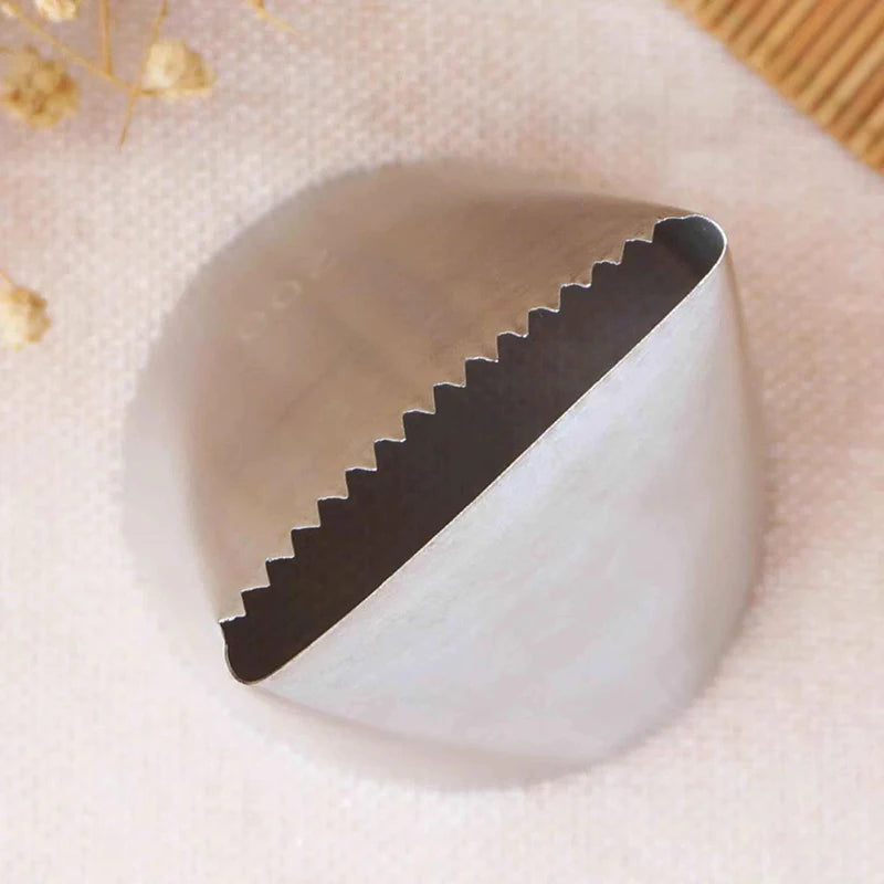 Basket Weave Icing Nozzles – Stainless Steel Piping Tips for Cake & Cupcake Decorating