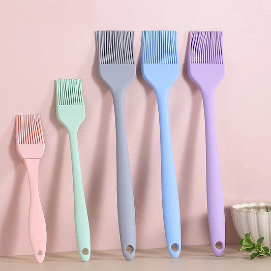Short or Long Silicone Baking Oil Brush – Heat Resistant Pastry, Pizza and BBQ Cooking Tool